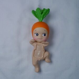 Sonny Angel Carrot Hipper